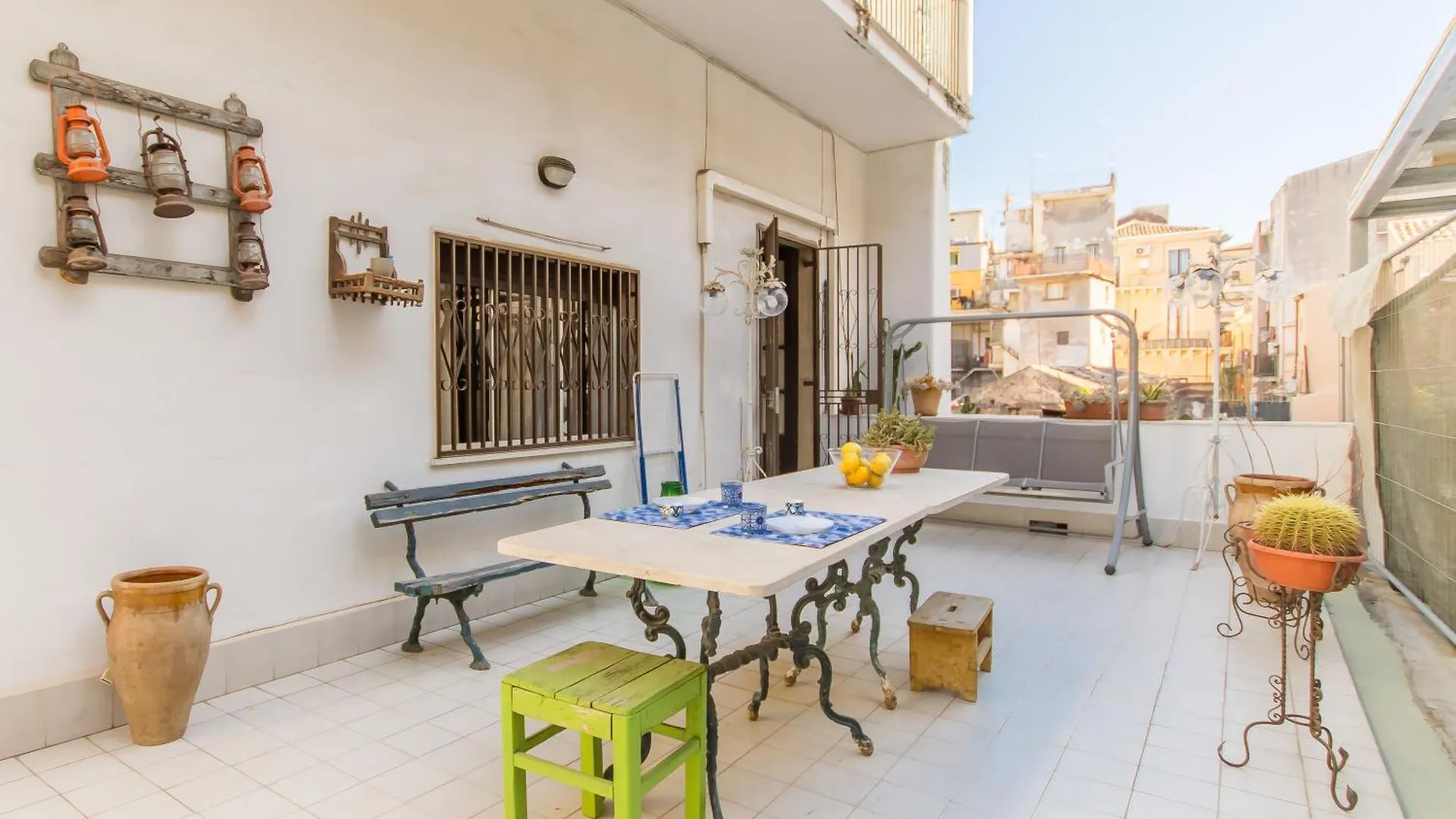 Arte House In The Historical Catania - Happy Rentals